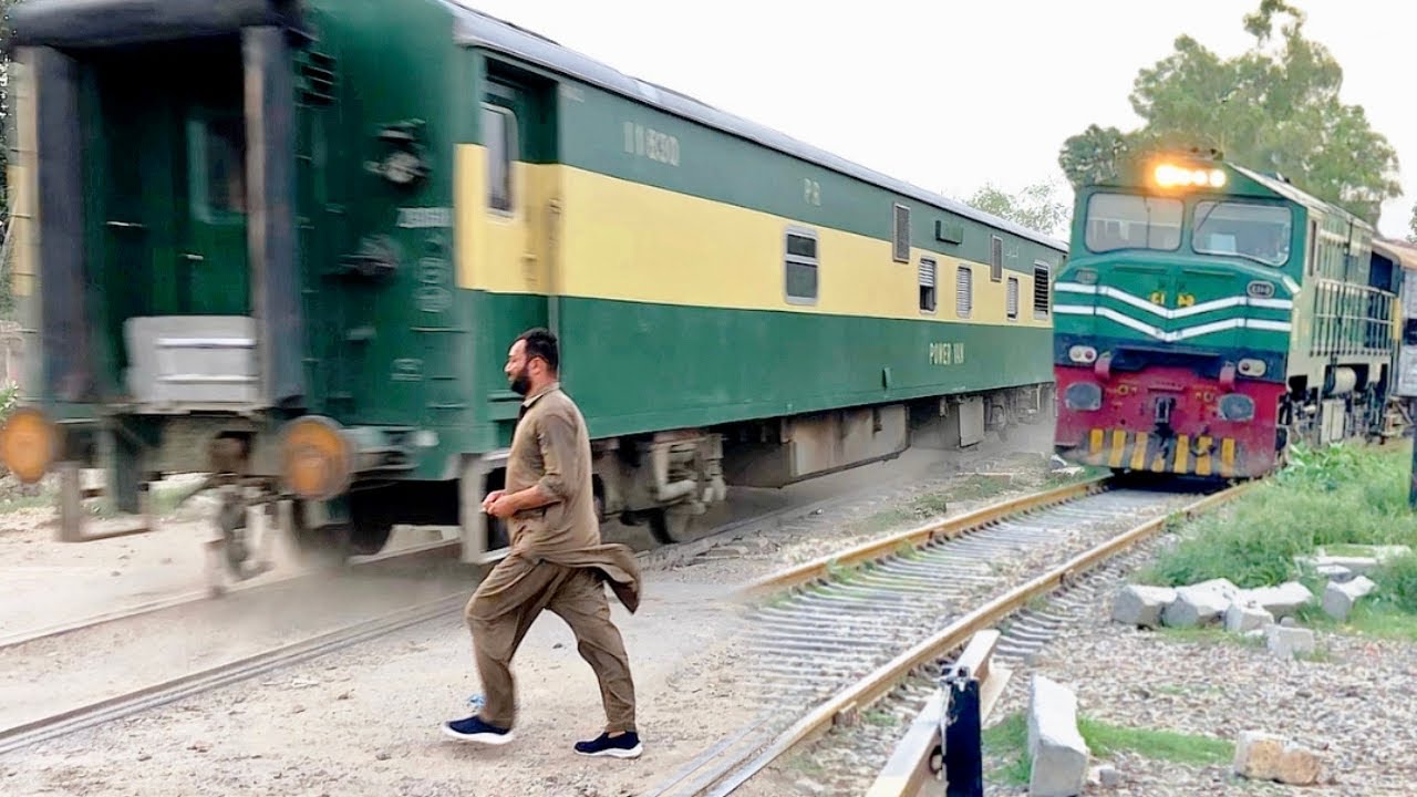 Fast Speed Trains Passing Of Shahdara Through The Kala katai Fatak