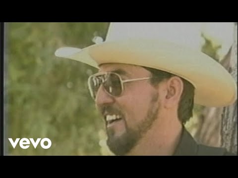 Miguel y Miguel - Sonora Y Sus Ojos Negros (Official Video)
