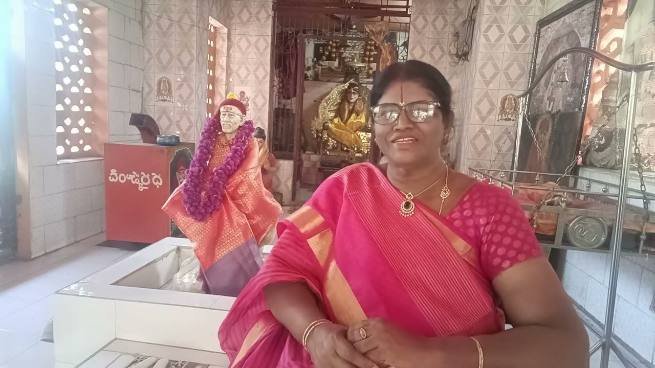 మనం బయటికి వెళ్లినప్పుడు ఆడవారి ప్రవర్తన ఎలా ఉండాలి