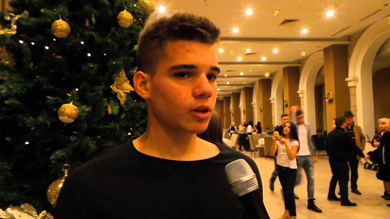 FC VIITORUL: Interviu Ianis HAGI - YouTube