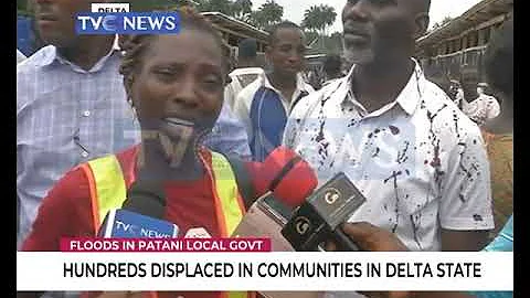 DESOPADEC donates relief materials to flood victims in Patani