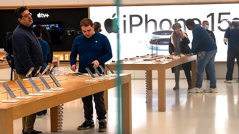 Apple in Talks to Build Google