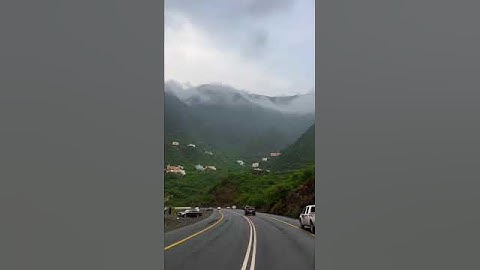 استمع إلى القران الكريم كلام الله تعالى منه بدأ واليه يعود لعلك ترحم#