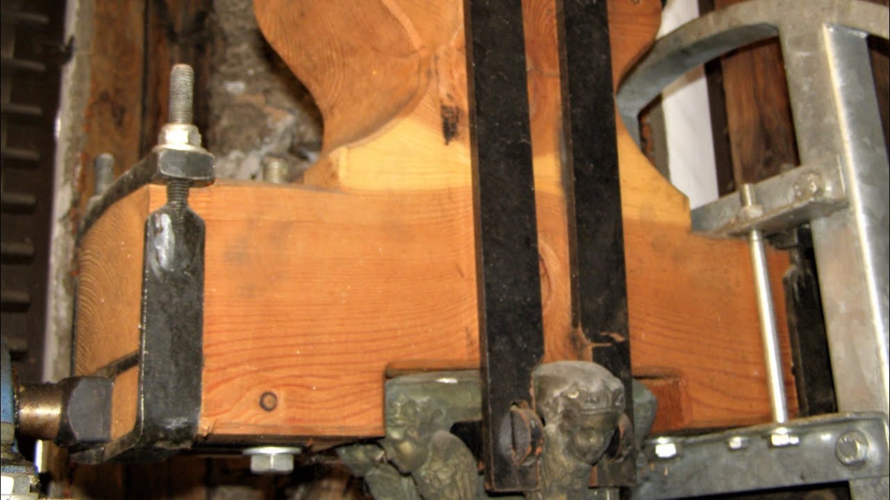 Innsbruck - Kranebitten (Tirol) Geläute der Filialkirche Mariä Heimsuchung