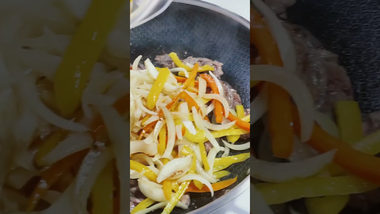Beef 🥩 stir fried onions 🧅 pepper 🫑 #food #cooking #newyorkcity #chinesefood