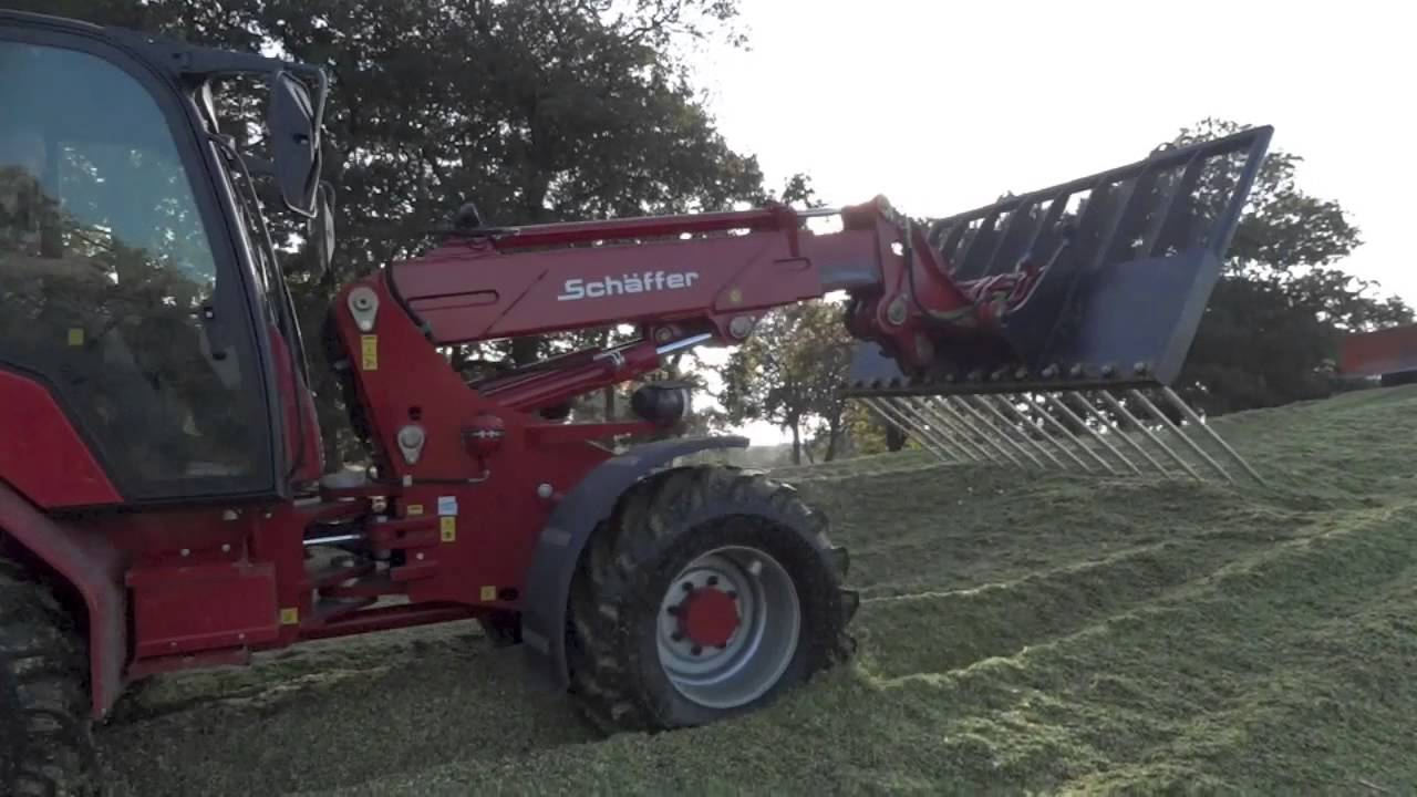 Schäffer-Lader 9530 T - Siloschieben