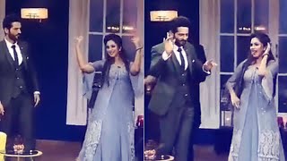 The bigg boss 11 ‘chemistry’ between arshi khan and hiten tejwani
continues. watch video of these two, on-the-sets rajeev khandelwal’s
juzz baatt, whe...