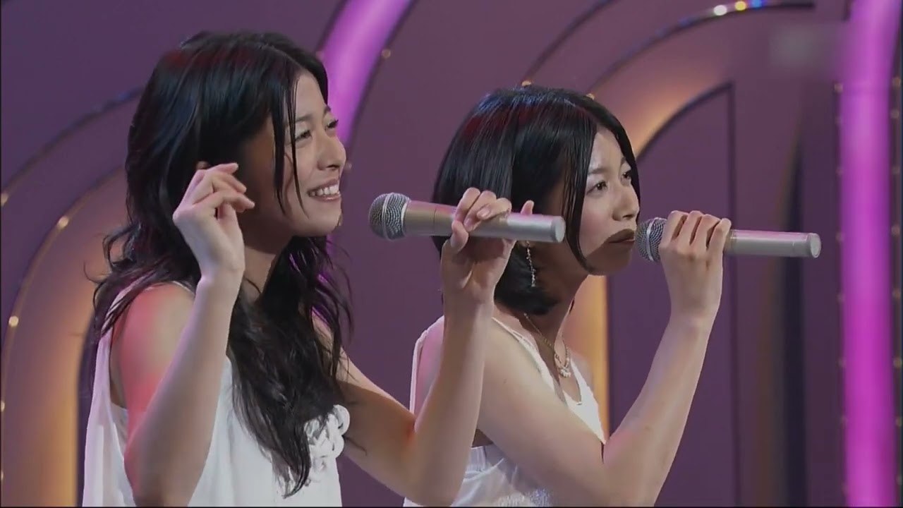 赤いスイートピー　茉奈佳奈（マナカナ）