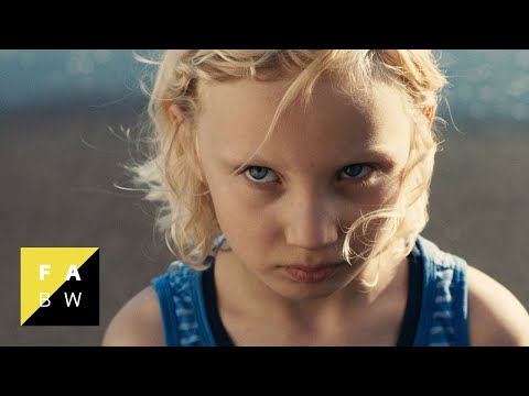 Die Tochter - Dark Blue Girl (2017) | Trailer