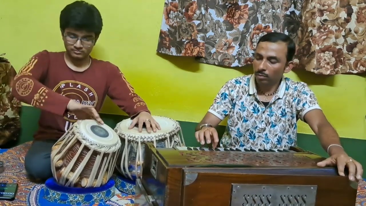 SD HARMONIUM FUSION...Tere mere milan.raga...khamaj.with me on Tabla Swayam Banerjee..