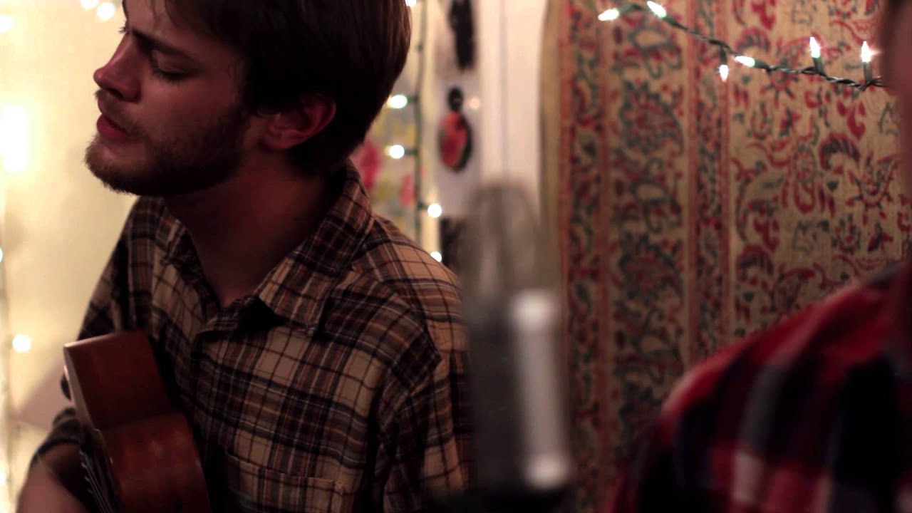 Folk From the Kitchen Plays the Living Room