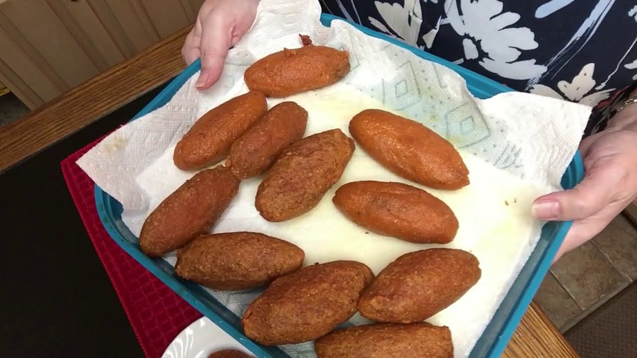 ALCAPURRIAS BORICUAS . USANDO MASA CONGELADA .