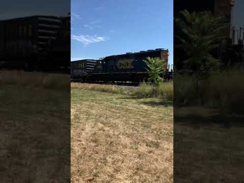 CSX 6965 going southbound to drop off train cars in wapak