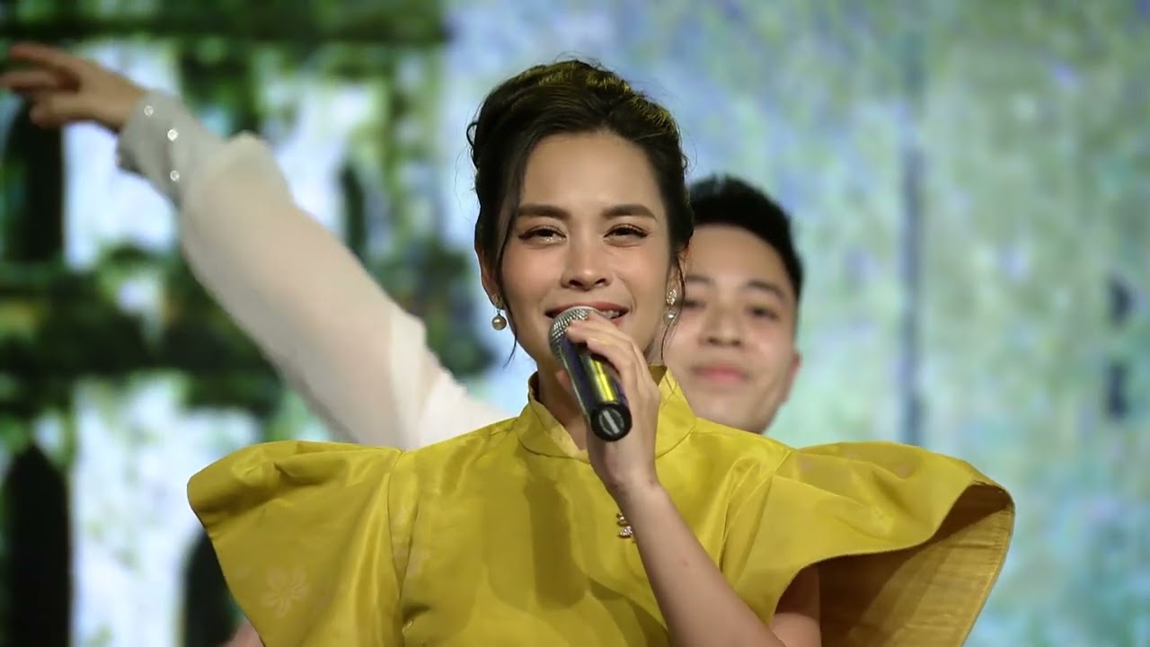 Osen Ngọc Mai I Xuân và tuổi trẻ