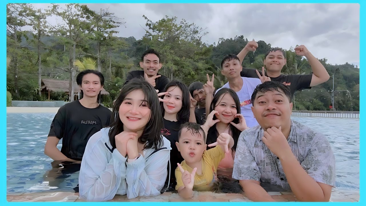 Pertama Kali Aku Ajak Adiku Caca Berenang Di Kolam Renang Dunia Nyata ft @Shasyaalala