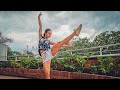 Coolest Virtual Dance Video with Beautiful Girl in the Rain Dance in VR (VR180 3D 4K)