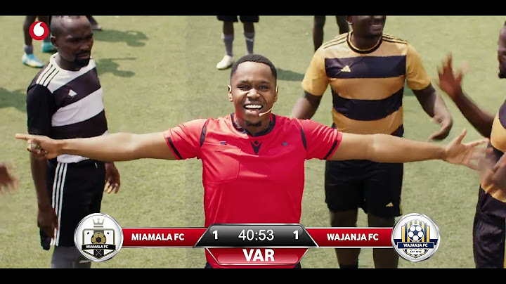 Salaaleeee....Mwamuzi anaenda kwenye VAR anasema Ni BALAAA