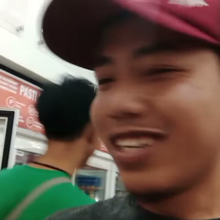 Panggil sayang ke pegawai alfamart dan kasih semangat || story wa lucu