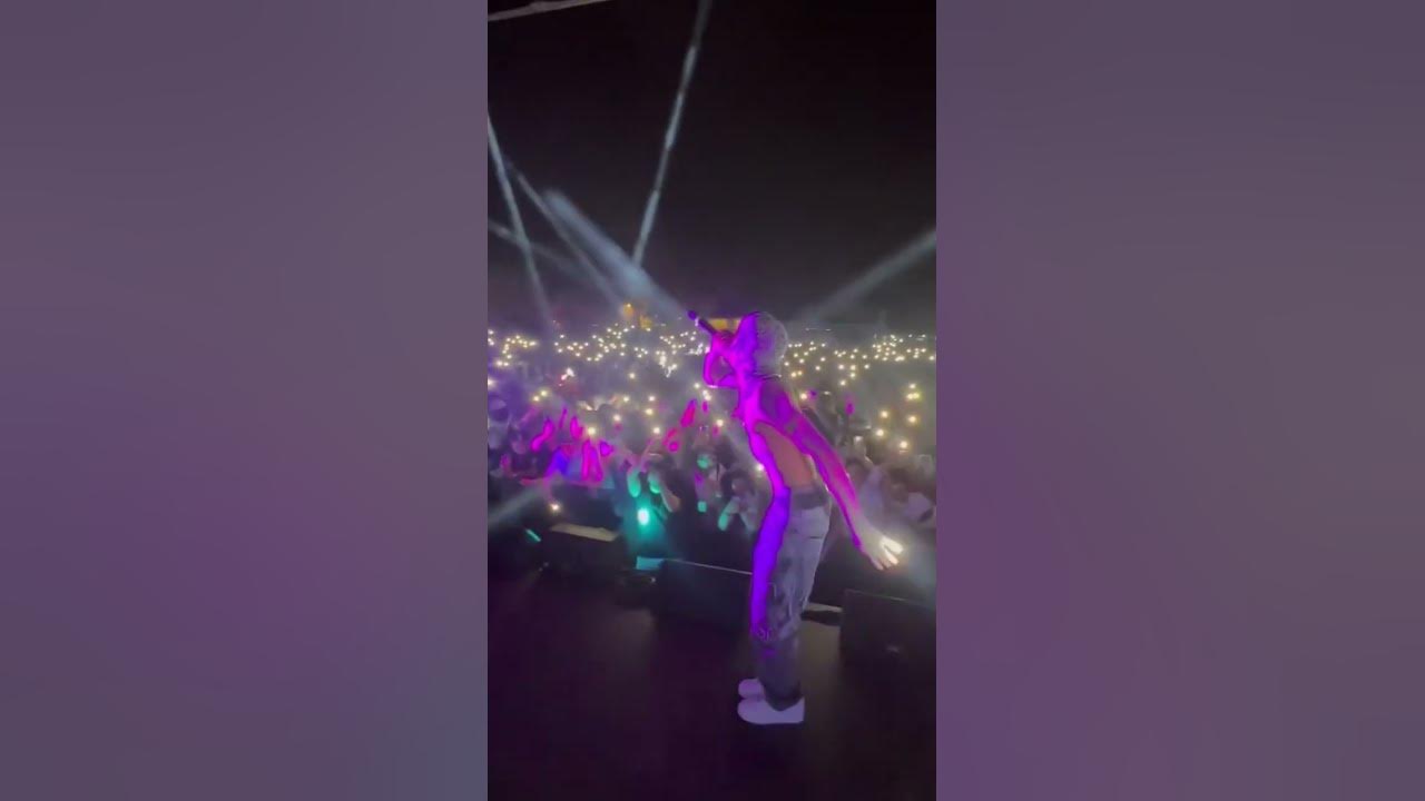 NLE CHOPPA perform live slut me out - YouTube