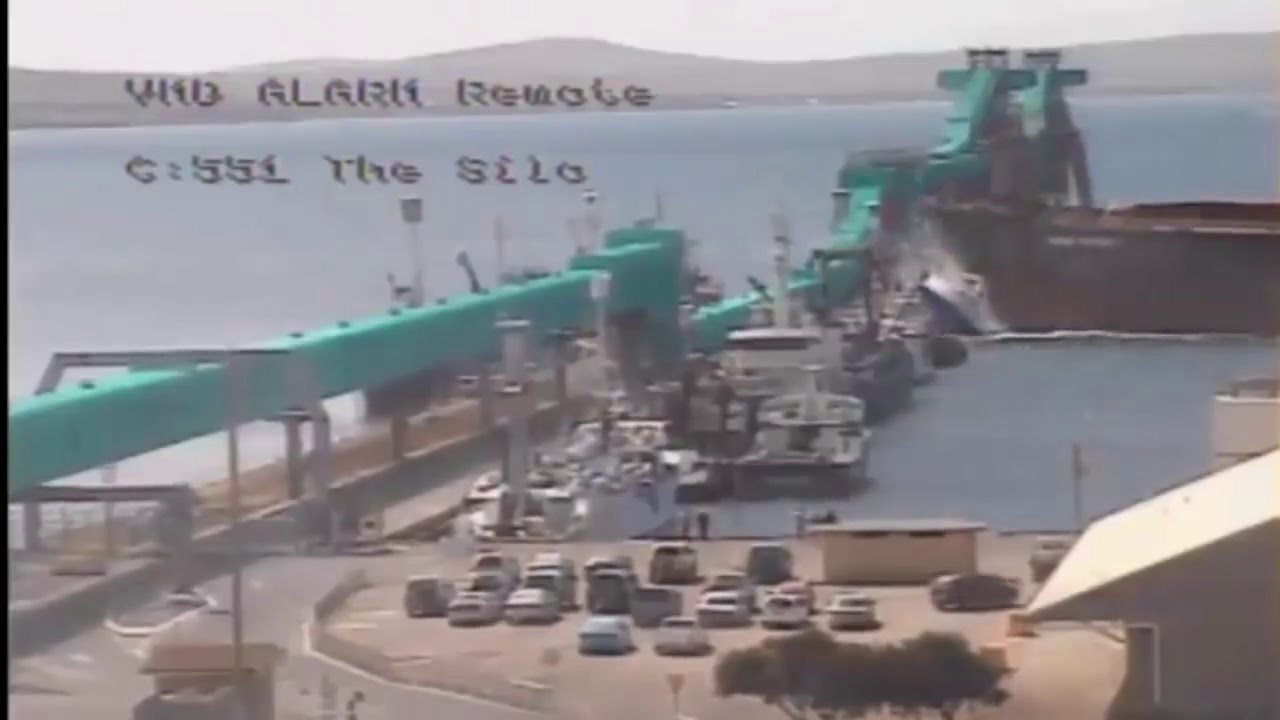 Top 12 Ship Crash Scene Compilation