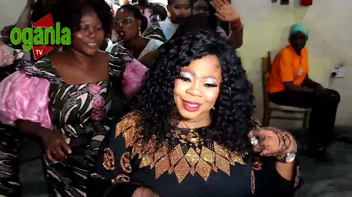 WATCH HOW SULE ALAO MALAIKA PERFORMS LIKE NEVER BEFORE AT MOVIE PREMIER "AYANMO ATI KADARA' IN AGEGE