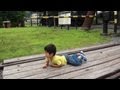 踏切で遊ぶ（play on the railway crossing）