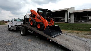 Trying out a Kubota SSV75 Skid Loader