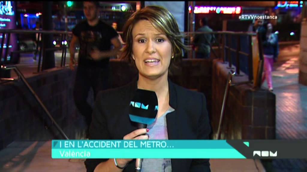 Periodistes de Canal 9 reconeixen el silenciament a les víctimes del metro en directe