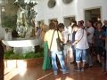 The Tourist Nadia Mori presentatrice televisiva intervista un' attore del cast