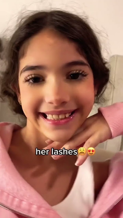 DOING MY LITTLE SISTER’S MAKEUP! #shorts #sisters #bestfriends