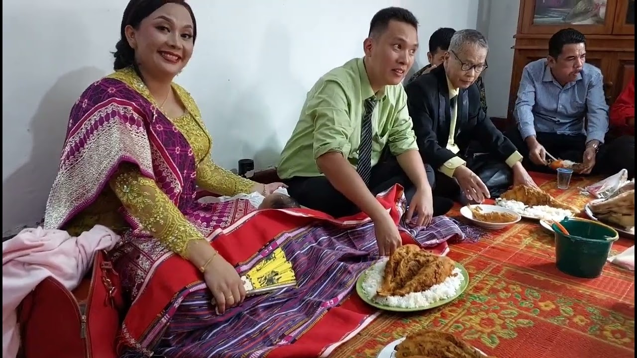 Prosesi Baptisan HKBP & Ulaon Adat Batak Tardidi {Praysia Artanania Sipahutar}