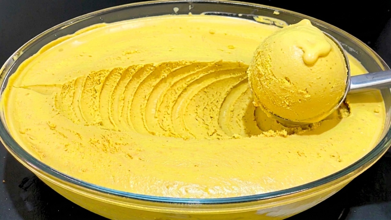 גלידת אננס ביתית