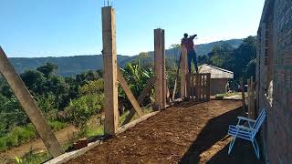 CONSTRUÇÃO ECONÔMICA - CASA CONSTRUIDA NO SITIO DE 11 X 9.