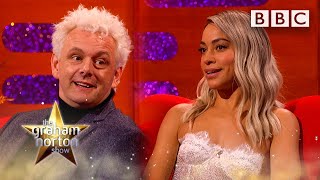 Michael Sheen had a bit of a language problem in America 😂 @OfficialGrahamNorton ⭐️ BBC Resimi