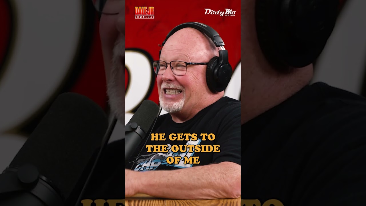 Todd Bodine was ready for Dale Sr. to rip into him, but that isn't how it went down. 👀🏁
