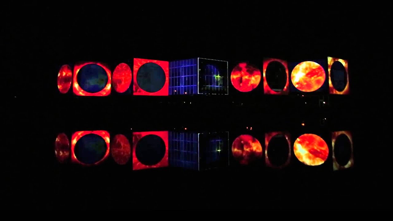 アート・デザイン・音楽 Under the Radar Amazon.co.jp: Under the