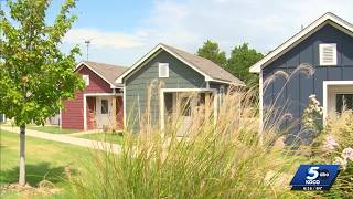 HUD secretary calls Oklahoma City homeless youth program a model for the nation