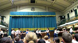 20111022 002 MOVIE Swing Patrol London 2011 Performance Ball   Dalston Level 2 The Minor Goes a Muggin'   First Run Through