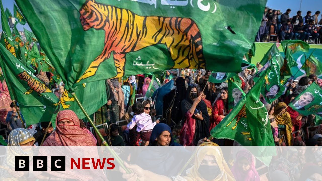 Pakistan parties reach formal coalition agreement | BBC News