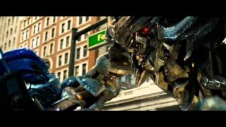 Transformers (2007) - Clip (9/12) - Optimus vs. Megatron Resimi