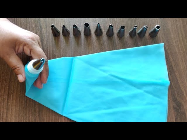 How to Use Piping Bags, Piping Tips and Couplers - Curly Girl Kitchen