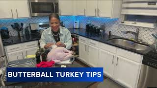 Val Warner gets help from Butterball Hot Line on how to cook a Thanksgiving turkey