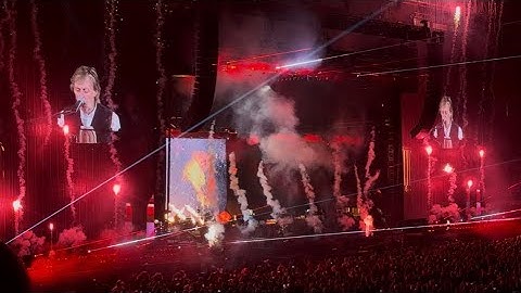 Sir Paul McCartney - "Live and Let Die" (in 4K), live in Las Vegas.  10-4-25