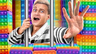 How to Become Popular in Jail / How to Sneak Pop IT in Jail