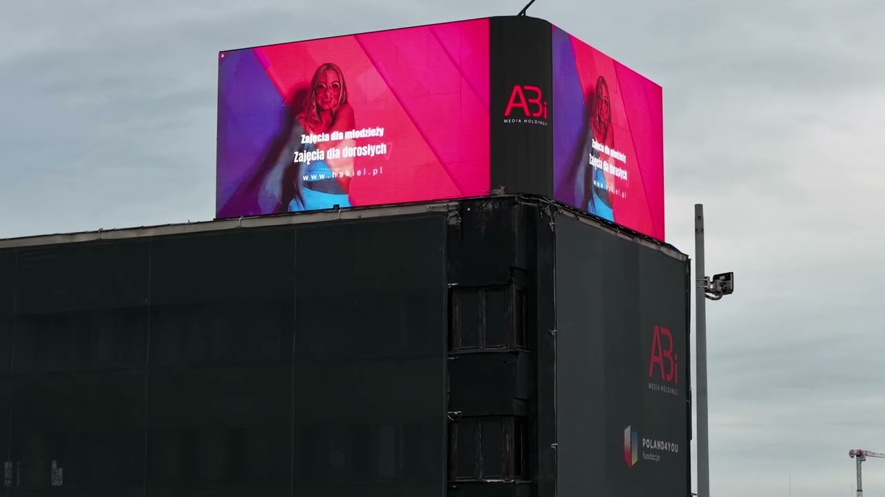 DOOH 3D w Warszawie | Digital Out Of Home Warsaw – Kampania szkoły tańca