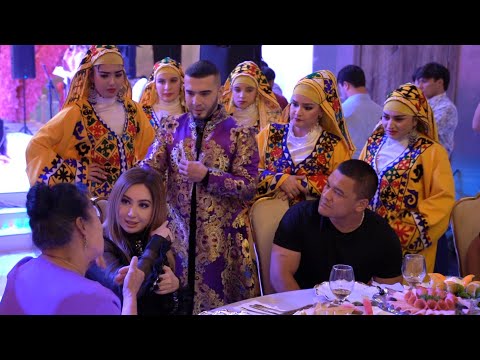 Севинч Муминова в свадебном ресторане Яккасарой