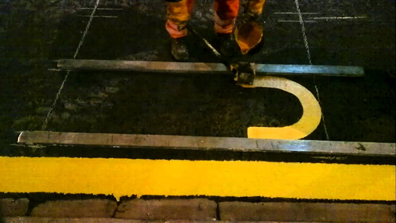 Leeds Boar Lane New Road Markings