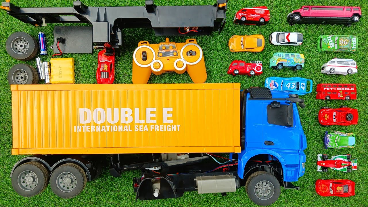 Merakit Mainan Truk Kontainer Rusak