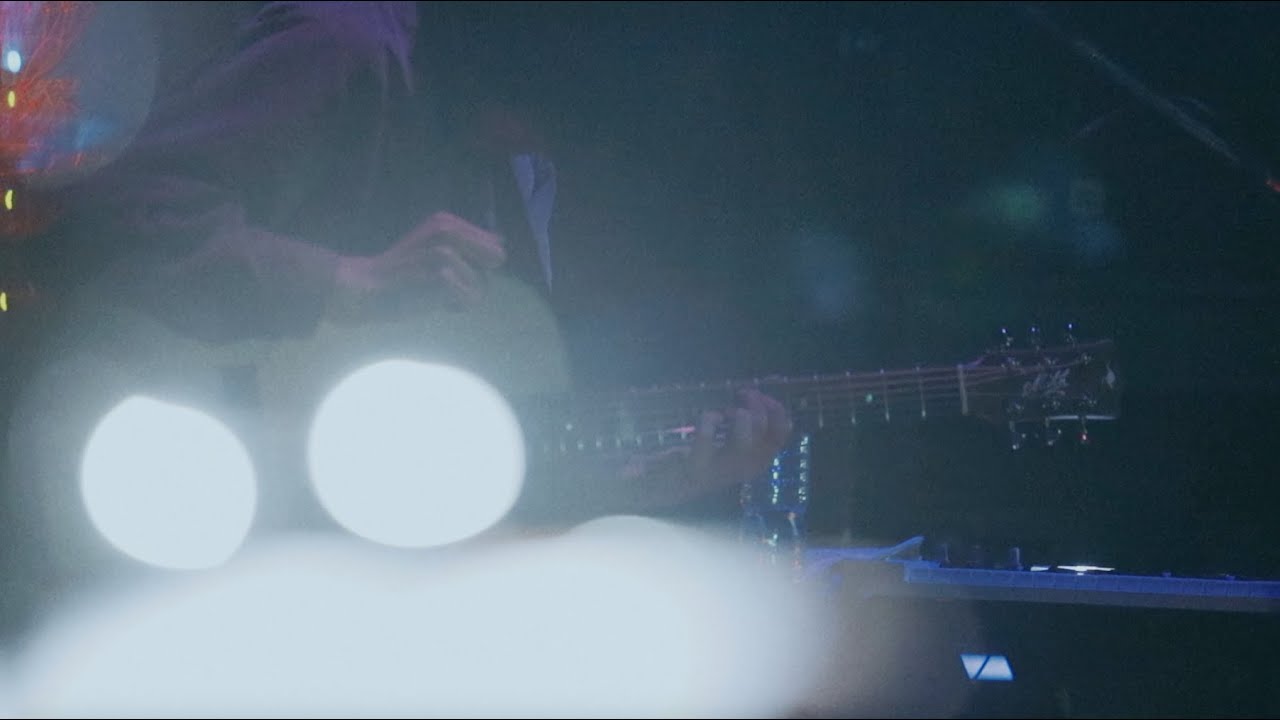 君島大空「Q」-Official Live Clip- - YouTube