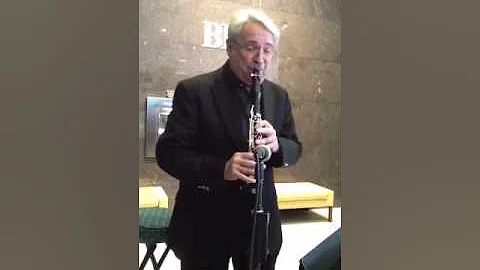 Christmas Jazz with Alan Knieter